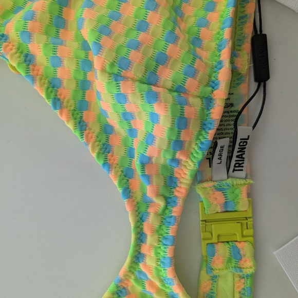 Triangl Maia Bikini Set - Picture 2 of 3